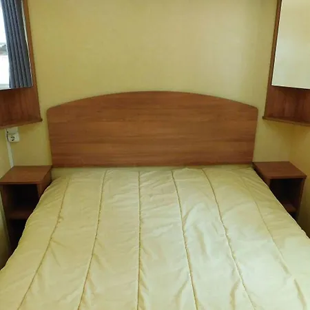Camping Mobil-home, Animaux Admis - 5 Pers. - Api-1-52-2860 Vesseaux